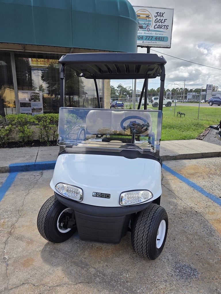 2020 E-Z-GO RXV Jax Stage 1 front view